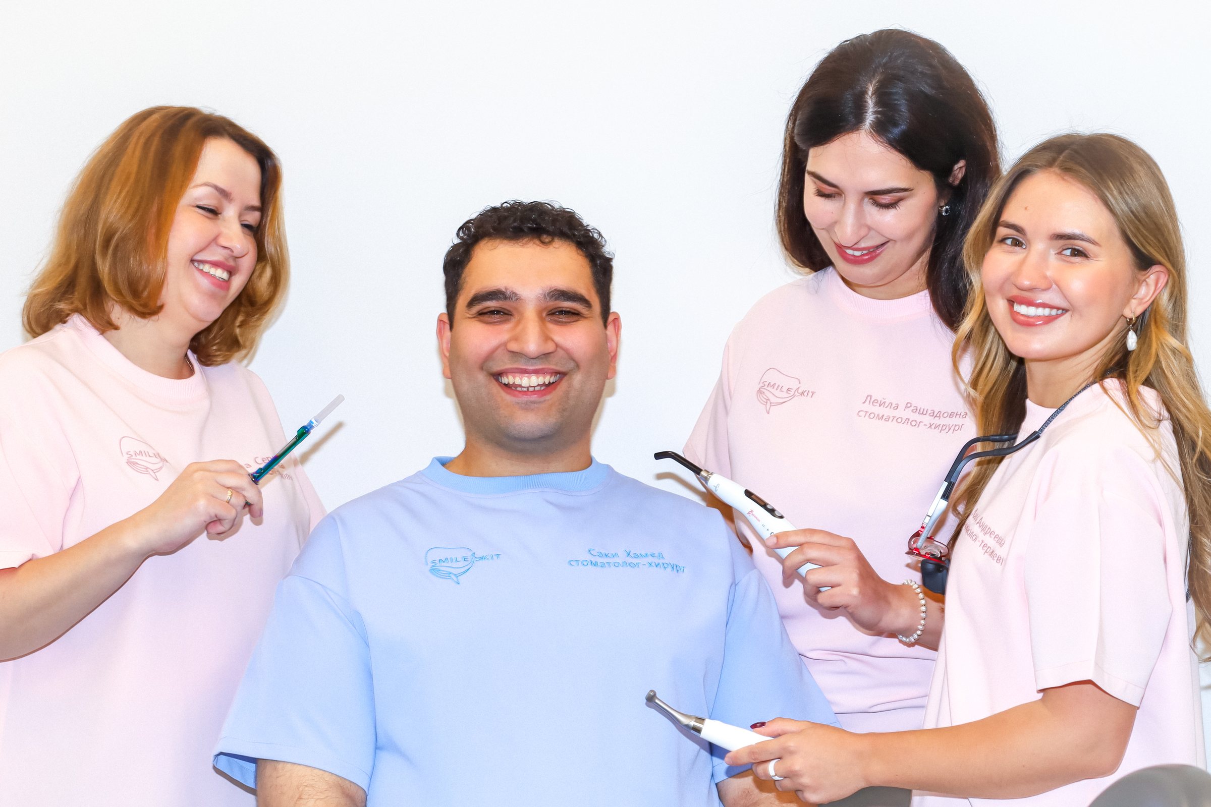 Команда стоматологии Smile Kit